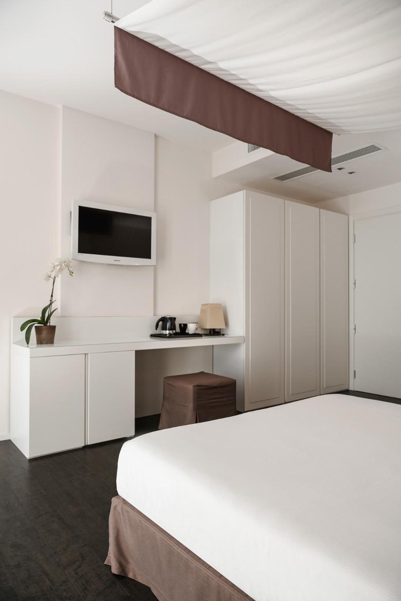 Hotel Ines Cattolica Dış mekan fotoğraf